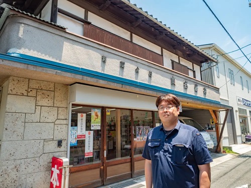山名書店 店主